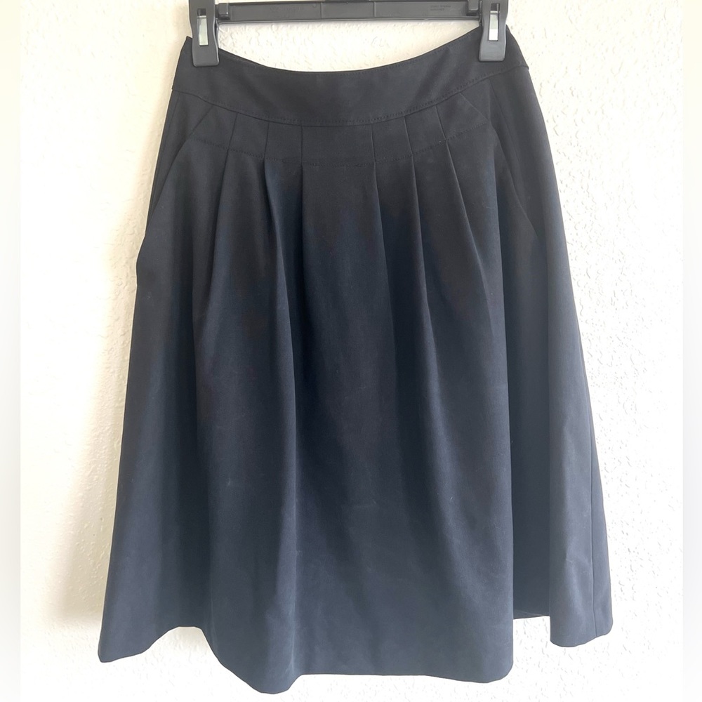 Tahari Pleated Midi Skirt Size 2